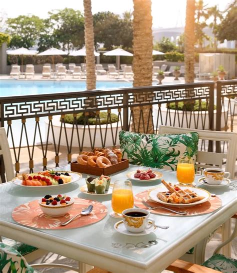 palazzo versace buffet|giardino palazzo versace buffet.